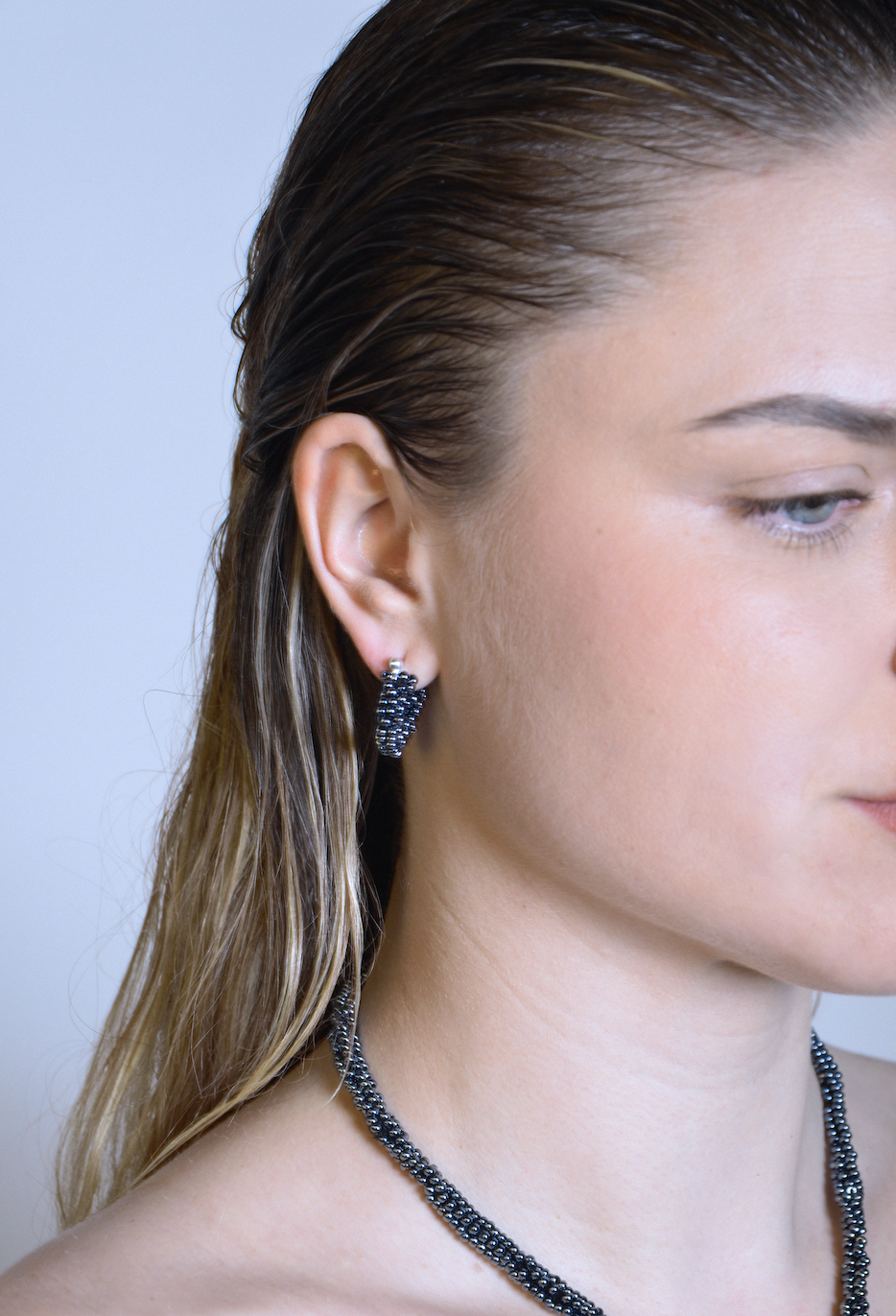 Caviale Round Earring in Glass