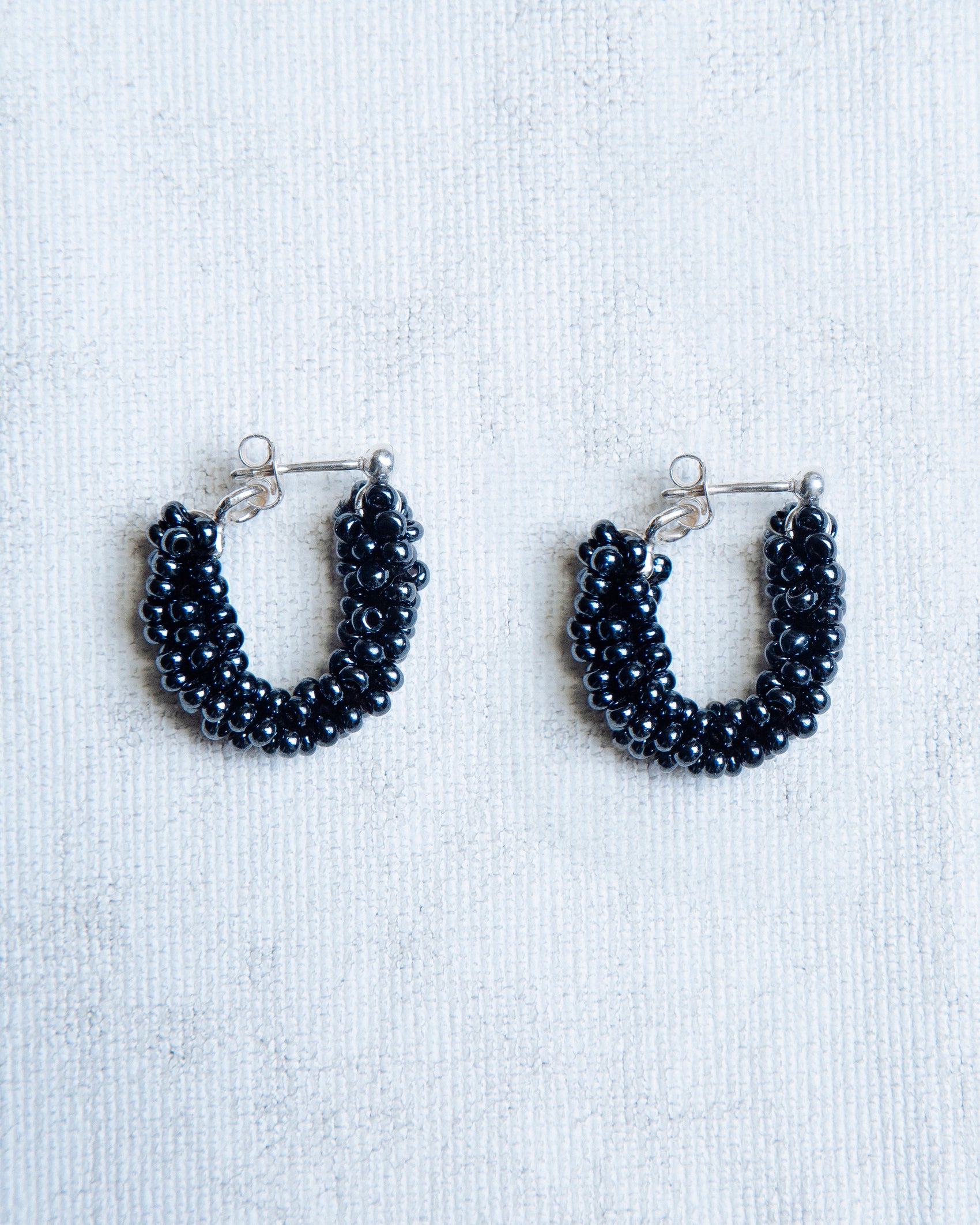 Caviale Round Earring in Glass